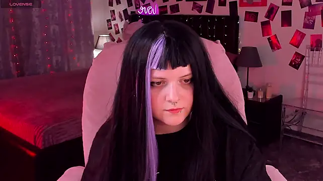 Biooohazard stripchat live cam model