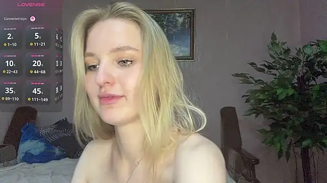 CatrinaRingquist stripchat live cam model