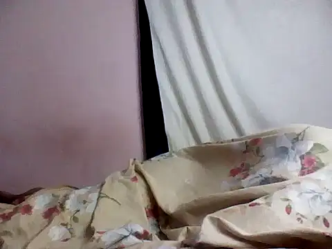 Sexxyamber stripchat live cam model