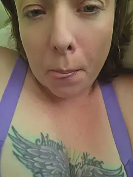 julimonroe stripchat live cam model