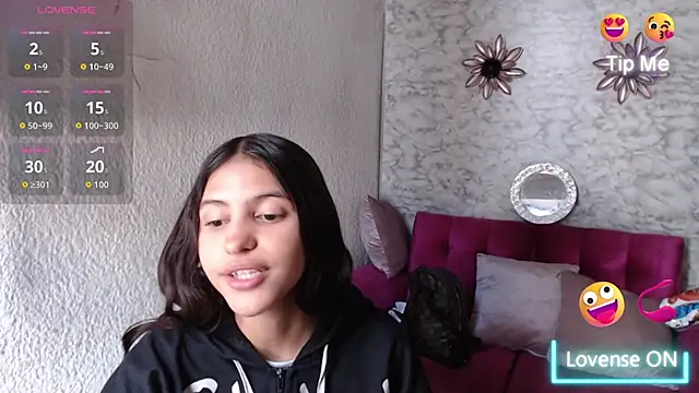 Evagirl69 stripchat live cam model