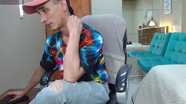 FelipeFriendly stripchat live cam model