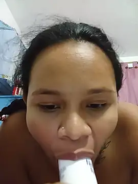 Lyabigboobs stripchat live cam model