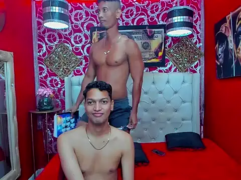 PEINBOYS stripchat live cam model