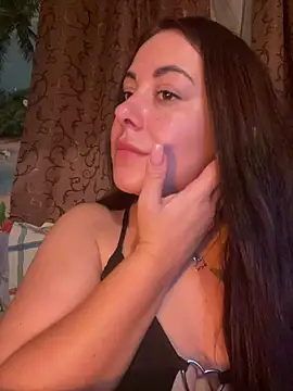 DaisyStreet stripchat live cam model