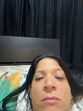 BiaDomeBiaDominatrix stripchat live cam model