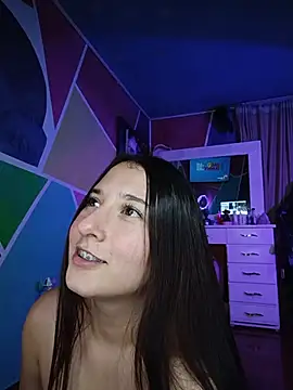 Mysticdooll69 stripchat live cam model