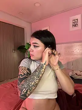 Lummii_ stripchat live cam model