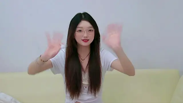 SM-666 stripchat live cam model