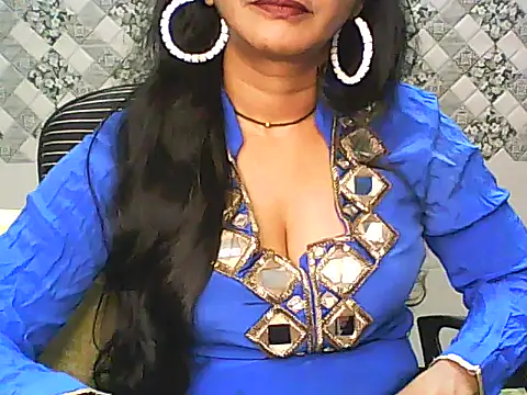 tara-gupta1 stripchat live cam model
