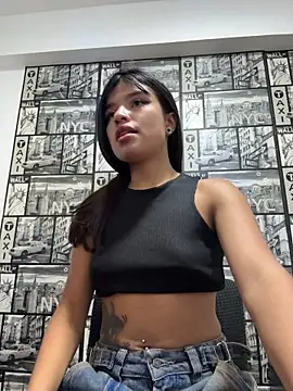 Jennifer_LS stripchat live cam model