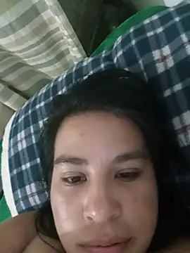 _mia_canela stripchat live cam model