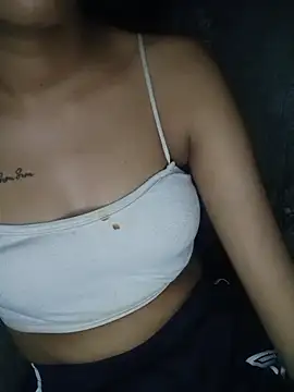 Your___Moonlight stripchat live cam model
