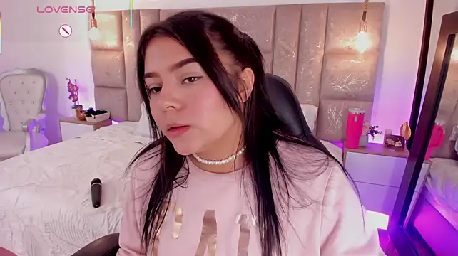 Oriana_Guzman stripchat live cam model
