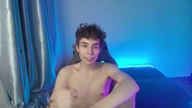 Adam_Kroy stripchat live cam model