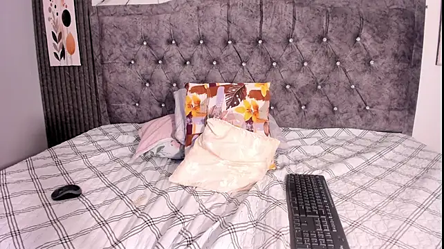 Abby_Novaa stripchat live cam model