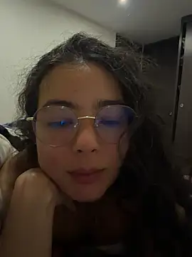 Antoniart_ stripchat live cam model