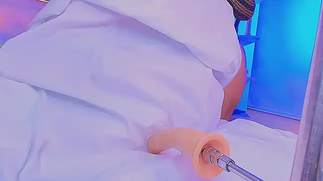 kenyaab stripchat live cam model