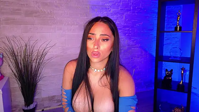 Cupcake_Izzy stripchat live cam model