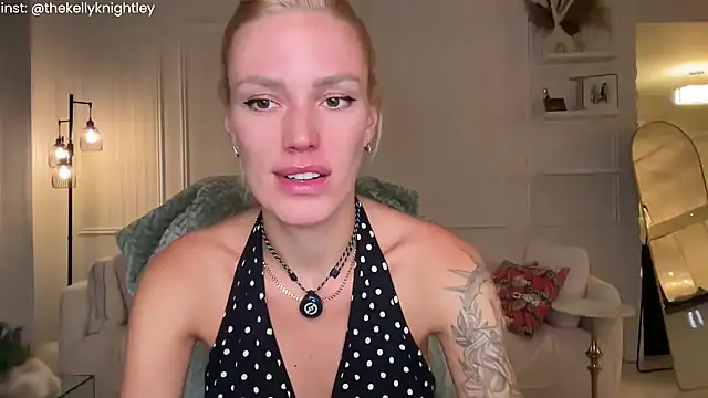 Ohbabykelly stripchat live cam model