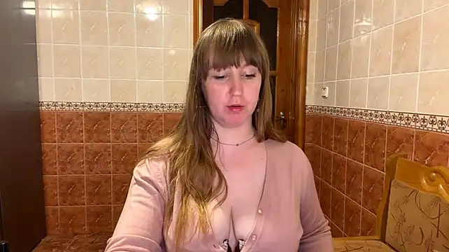 Mmaroon stripchat live cam model