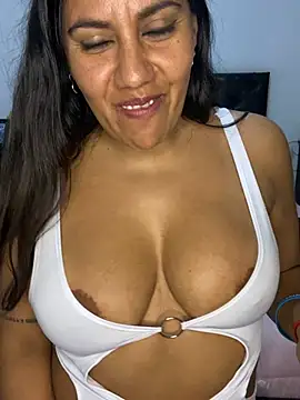 Samantablair stripchat live cam model