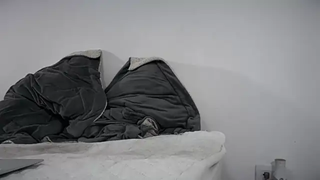 Sarah_sumemers stripchat live cam model
