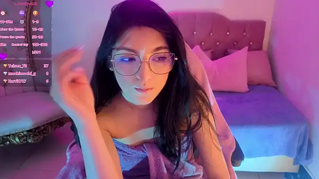 MAHYRA_TAY stripchat live cam model