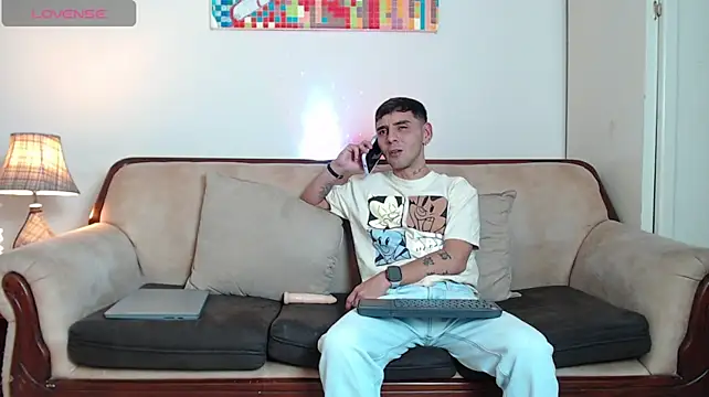 SpicyBoys_X stripchat live cam model