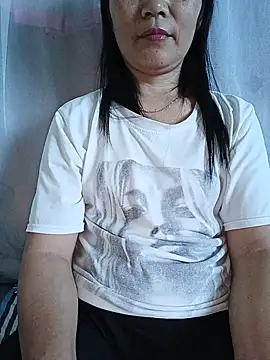 Doremon_95 stripchat live cam model