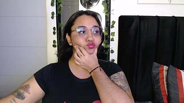 Alezapark stripchat live cam model
