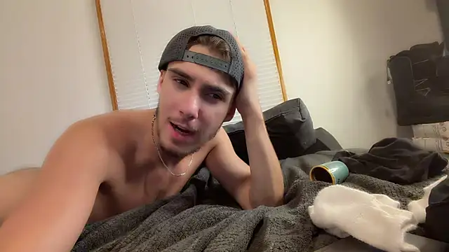 smaiib0y stripchat live cam model