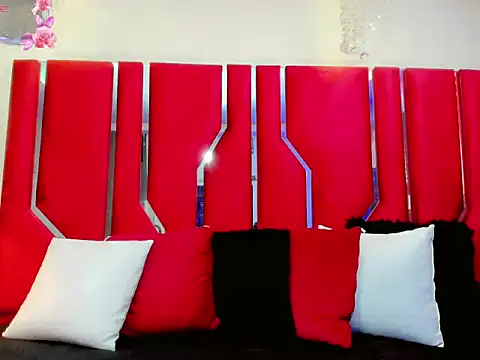 SARA__AGUILAR stripchat live cam model
