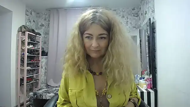 Helen1974 stripchat live cam model