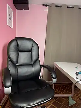 Valu_euphoria stripchat live cam model