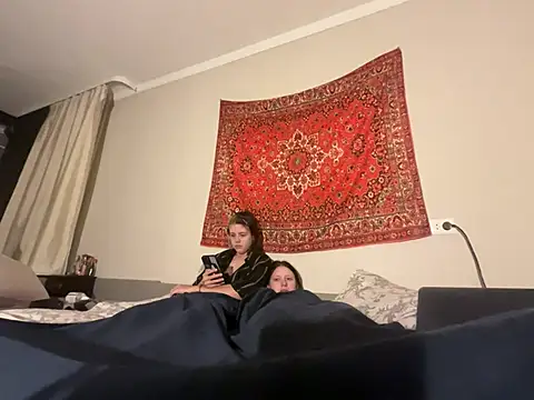 Catherine19Hunt stripchat live cam model