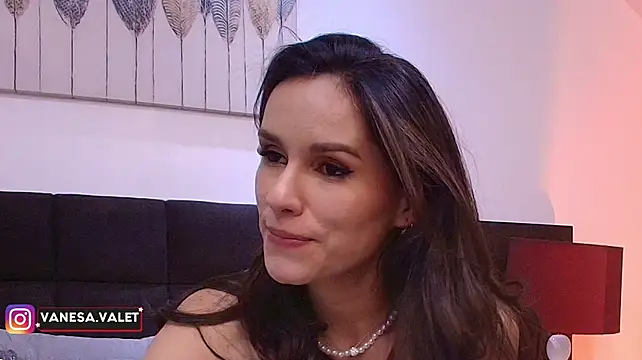 VanesaValet stripchat live cam model