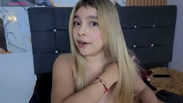 eloisa_12 stripchat live cam model
