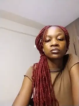 QuincyBeb stripchat live cam model