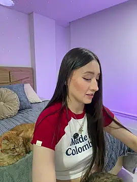 PiaSmile stripchat live cam model
