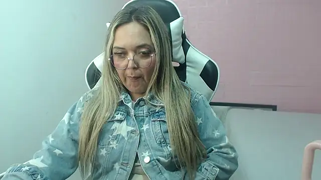 samy_vsn stripchat live cam model