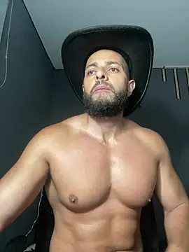 magnumchris stripchat live cam model