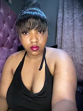 blackFatAssX stripchat live cam model