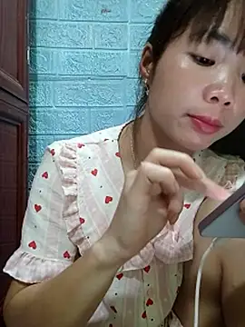 AmyLinee01 stripchat live cam model