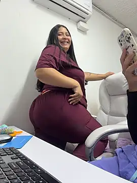 Mia_roussee_ stripchat live cam model