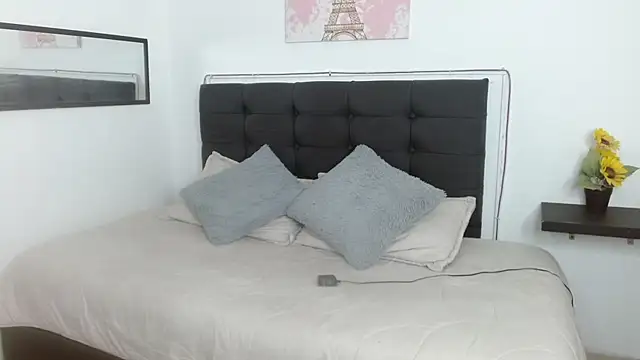 vaness_weet stripchat live cam model