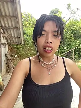 Hikomy- stripchat live cam model