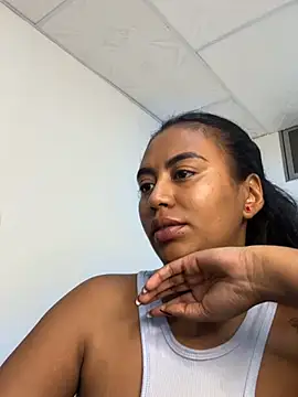 tracycum stripchat live cam model