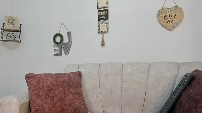 Canhela1 stripchat live cam model