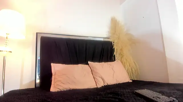 lilithTeen1_ stripchat live cam model